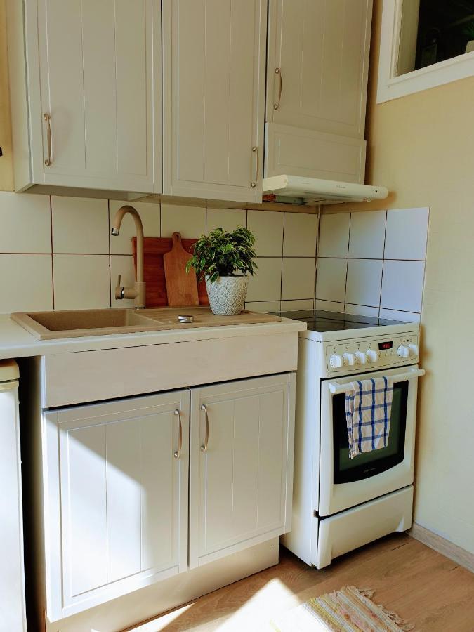 Sunny Apartment, 7 Min With Tram To The Old Town Tallinn Luaran gambar