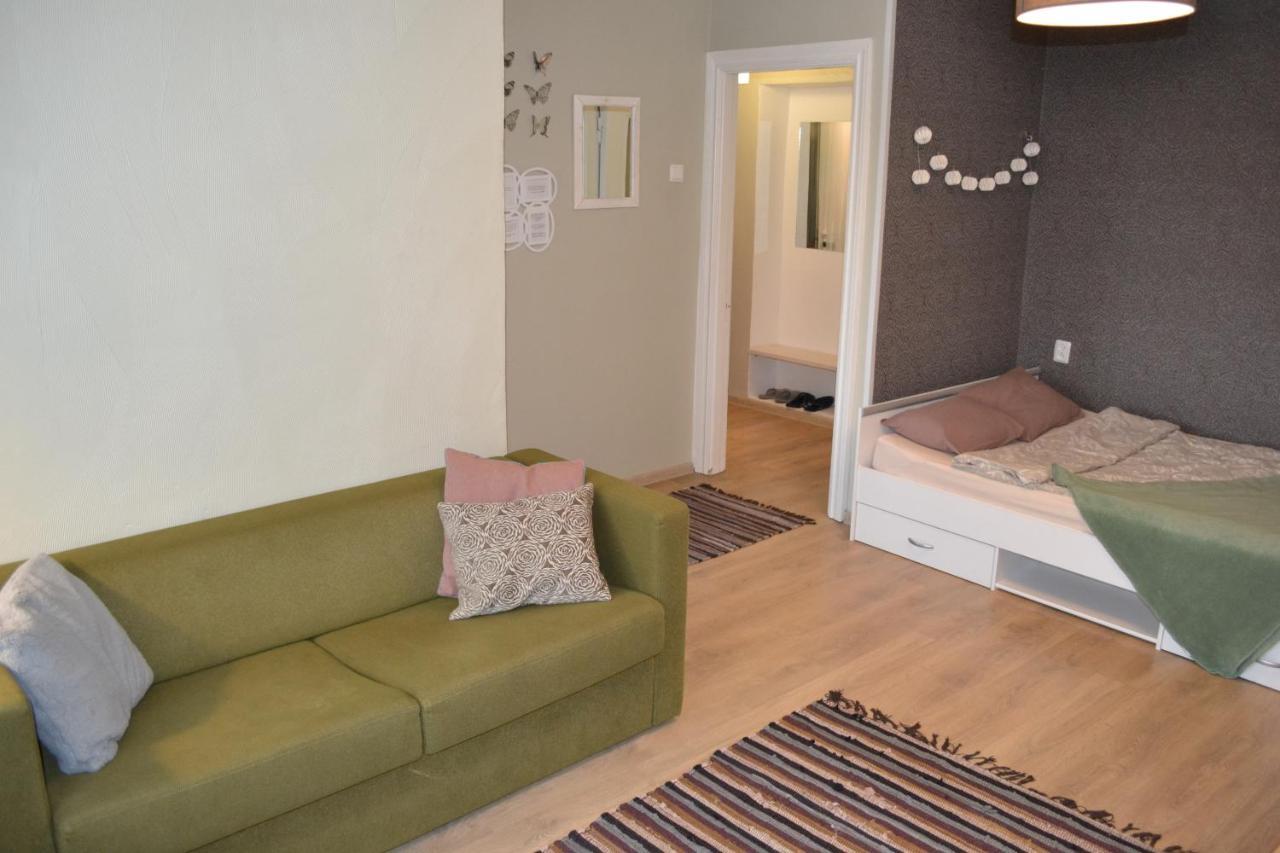 Sunny Apartment, 7 Min With Tram To The Old Town Tallinn Luaran gambar